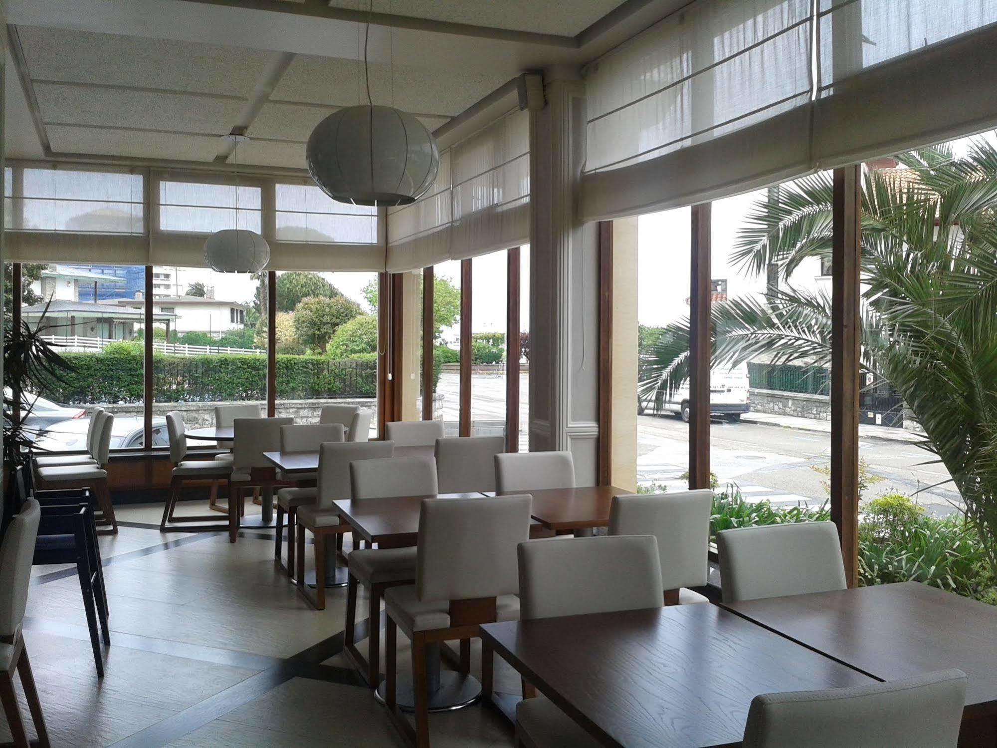 Las Rocas Playa Hotel Castro Urdiales Exterior foto